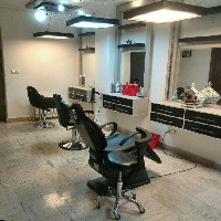 اجاره صندلی در آرایشگاه زنانه تهران